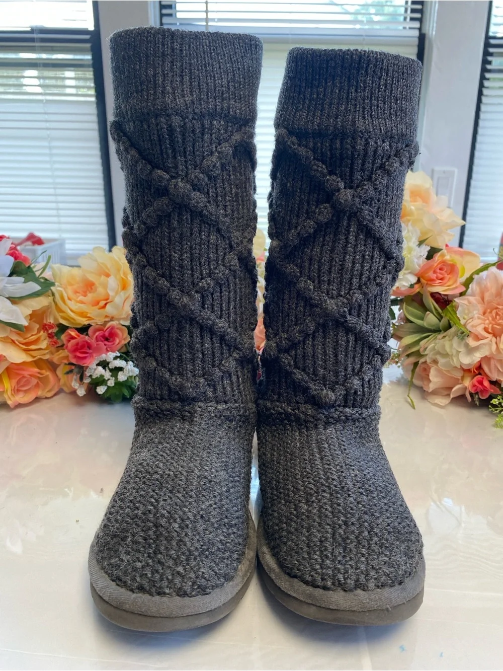 UGG Classic Argyle Knit Tall Sweater Boots Charcoal Gray Sheepskin Women’s 6